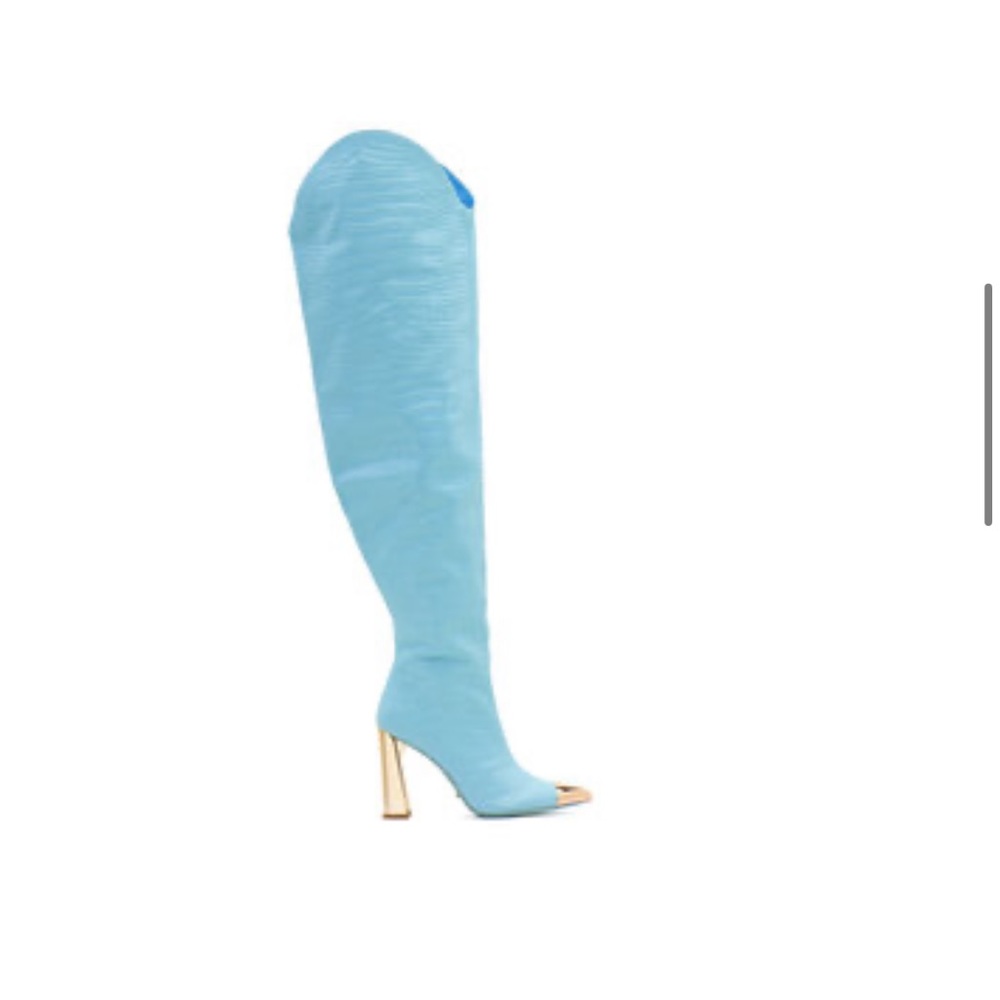 Jennifer le boots